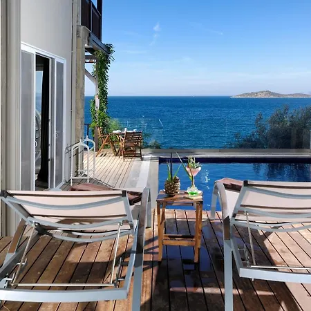 Sarpedor Boutique 4*