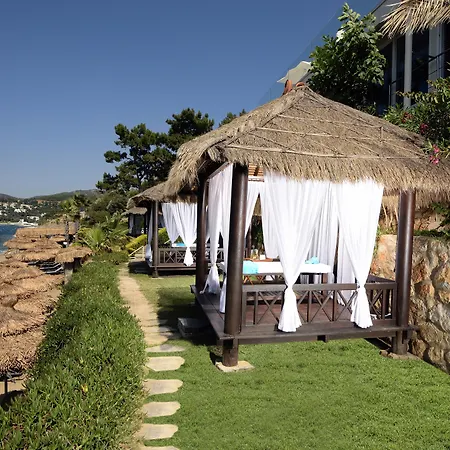 Sarpedor Boutique 4*