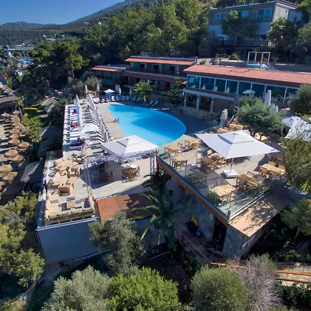 Sarpedor Boutique 4*