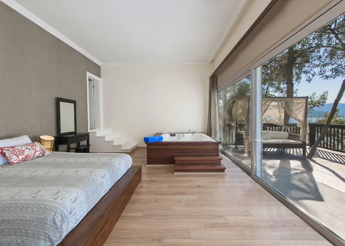 Sarpedor Boutique 4*