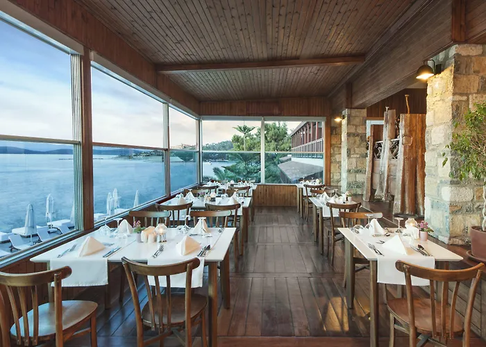 Sarpedor Boutique Szálloda 4*