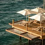 Sarpedor Boutique מלון 4*