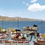 Sarpedor Boutique 4* טורבה