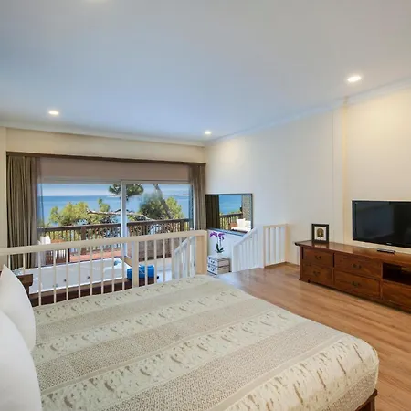 Sarpedor Boutique 4*