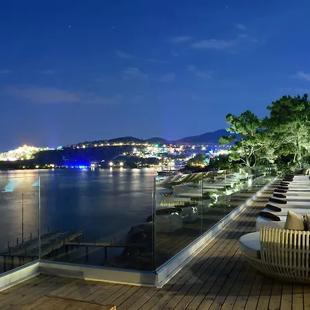 Sarpedor Boutique Τόρμπα